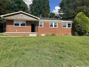 Building Photo - 624 Austin Dr NW