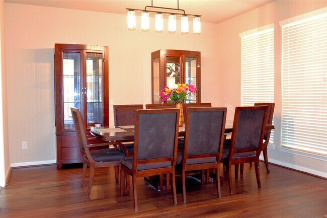 Building Photo - 5106 Autumn Rose Ln