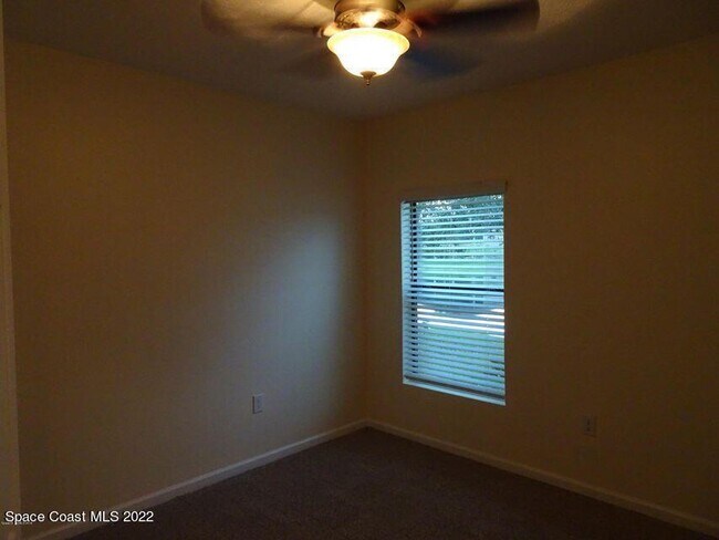 Building Photo - 1080 Cayman Dr