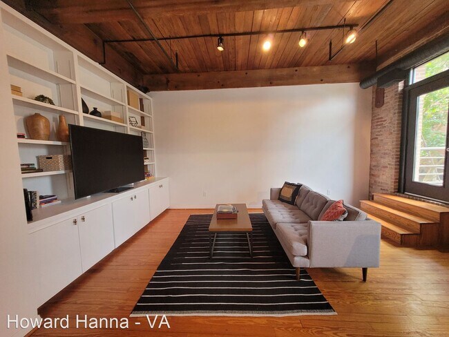Building Photo - 1 br, 1 bath House - 230 W. Tazewell Stree...