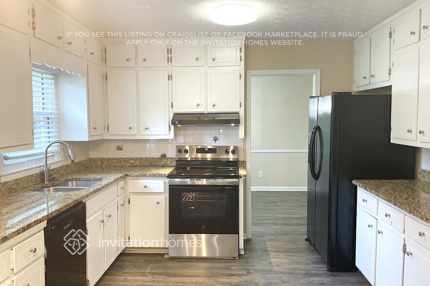 Building Photo - 981 Flagg Way NW