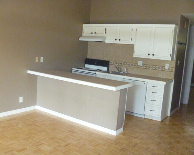 Building Photo - 1 Bedroom in Toepa