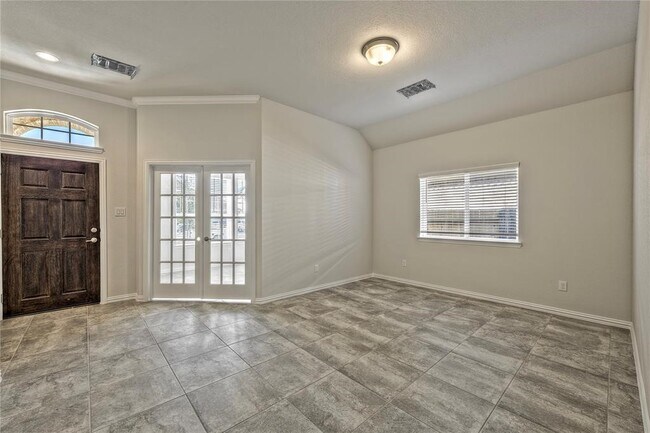 Building Photo - 8430 Sunset Isles Dr