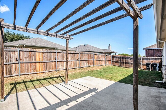 Building Photo - 304 Chert Ln