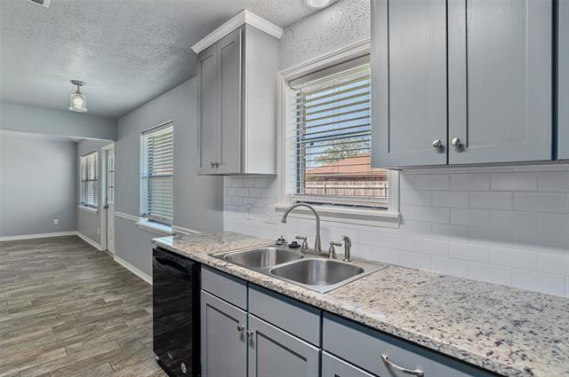 Building Photo - 5804 Catherine Ct