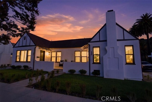Building Photo - 900 Brier Ln