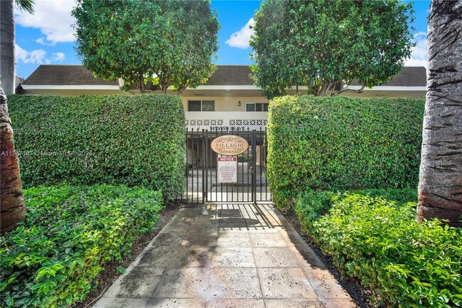Building Photo - 14500 SW 88th Ave