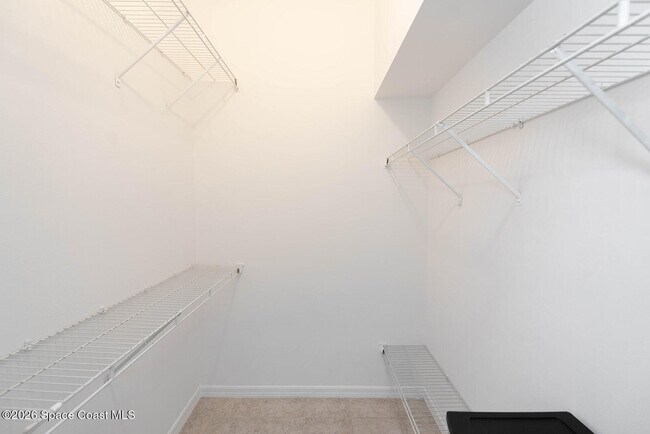Building Photo - 7033 Hammock Trace Dr