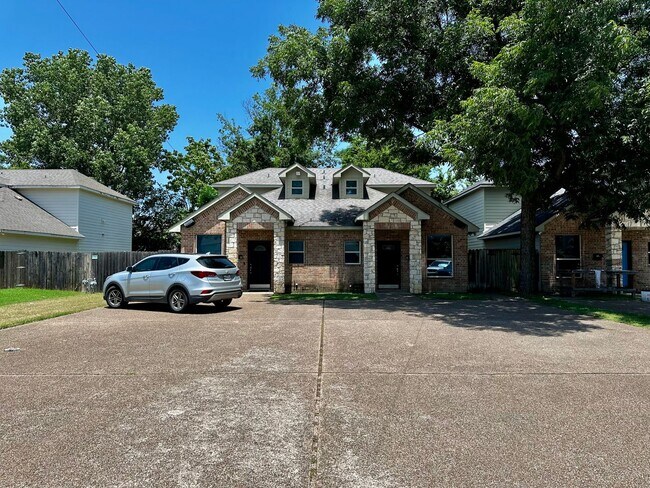 Building Photo - 2016 S 8th St