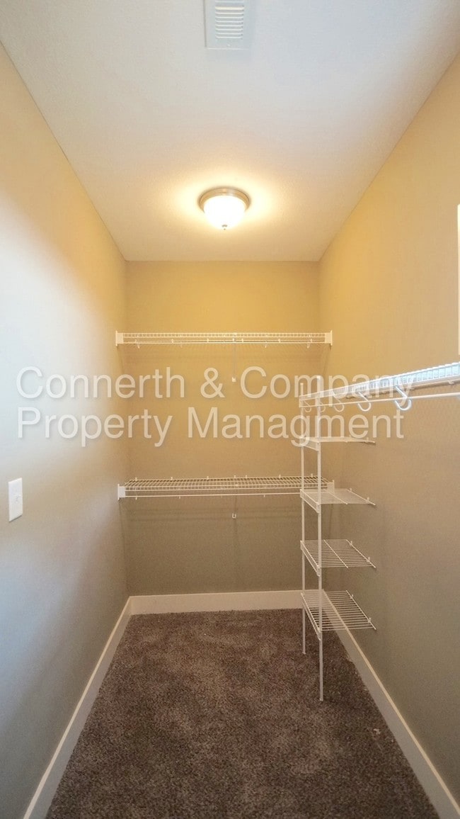 Building Photo - 108 Marion St