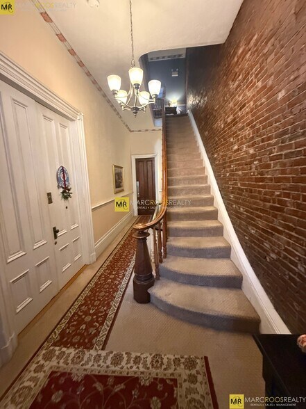 Building Photo - 672 Tremont St