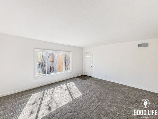 Building Photo - Stunning 2BD/2BA Condo in El Cajon W/ A/C, Private Balcony, Updated Kitchen, Coin-Op Laundry, & C...