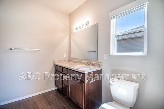 Building Photo - 1751 Eveningshade Ln