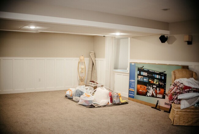 Building Photo - 20 Limestone Ln