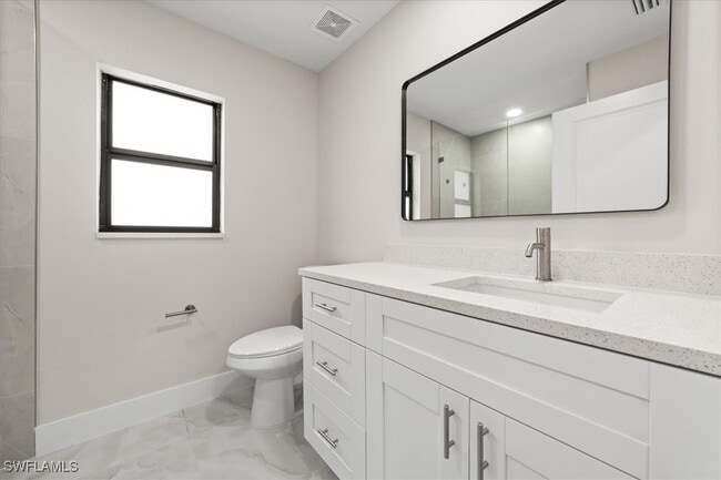 Building Photo - 3202 8th St SW