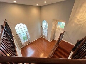 Building Photo - 9142 Dupont Pl