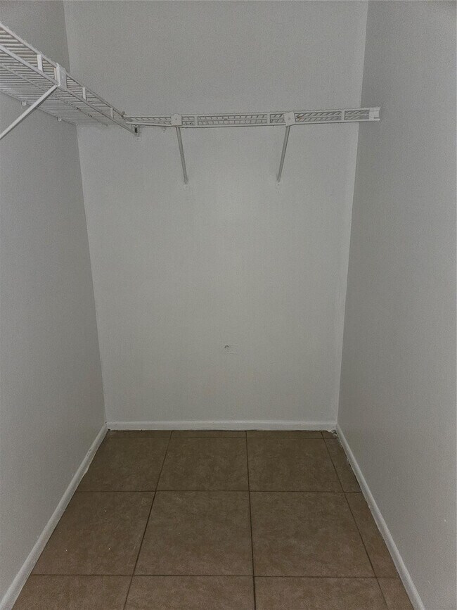 Building Photo - 2220 NW 59th Wy