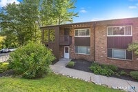 Building Photo - 264 Lyman Rd