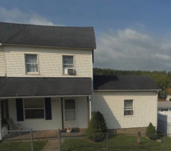 Primary Photo - 931 1st St