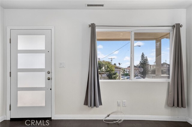 Building Photo - 1939 S Leland St