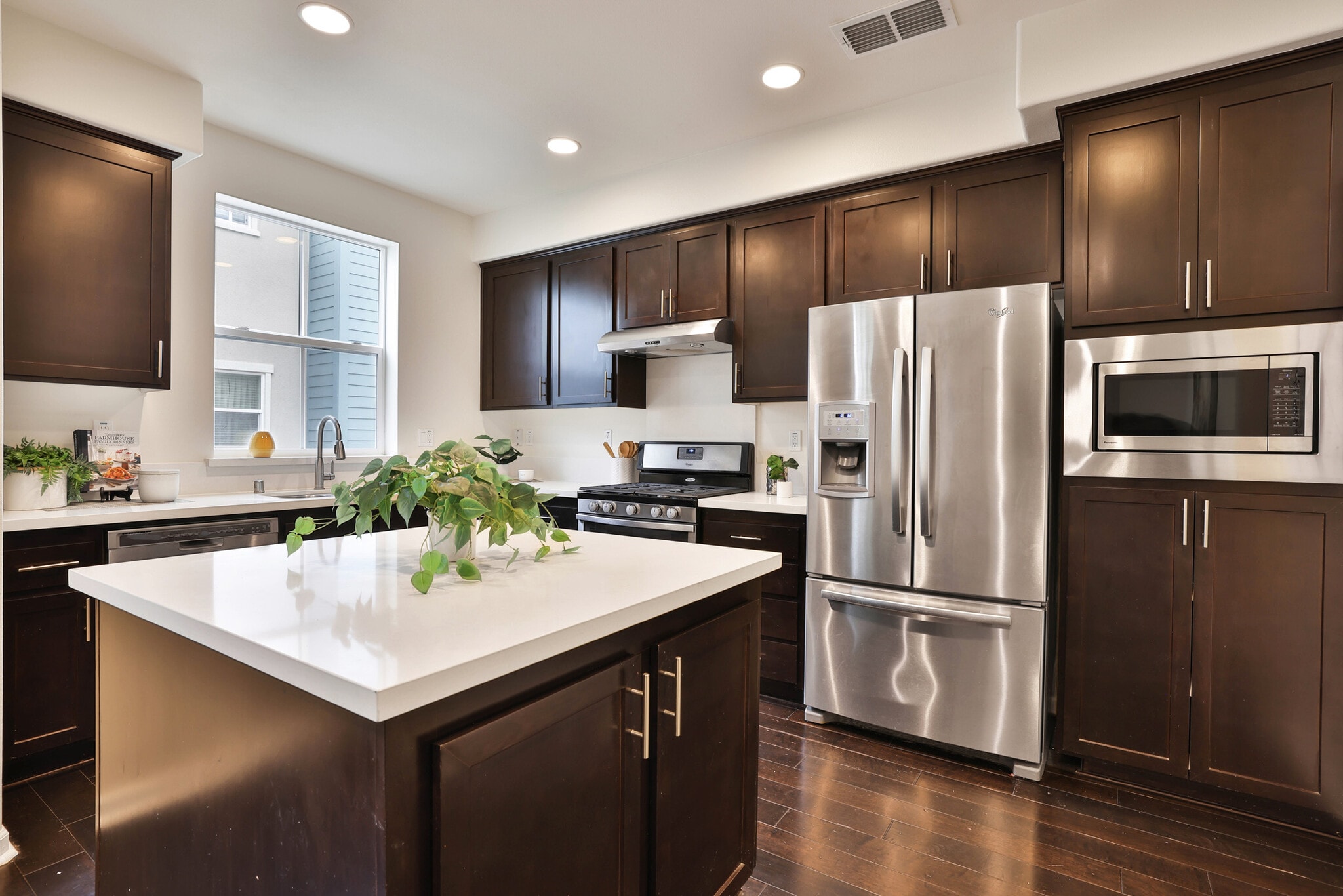 Kitchen - 1310 Nestwood Way