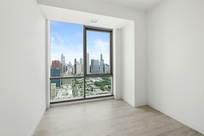 Building Photo - 816 S Michigan Ave