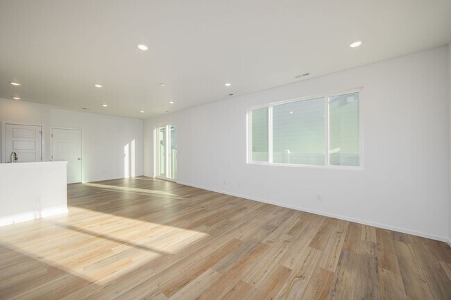 Building Photo - For Rent – Beautiful Park-Facing Home in Liberty Lake