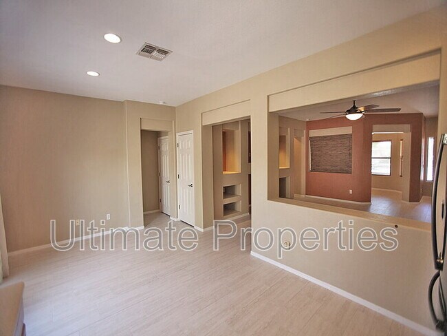 Building Photo - 12916 W Crittenden Ln