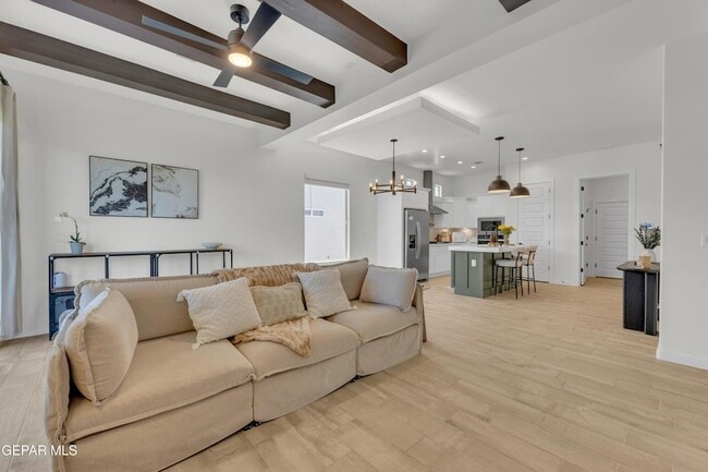 Building Photo - 7424 Rio Rimac Dr