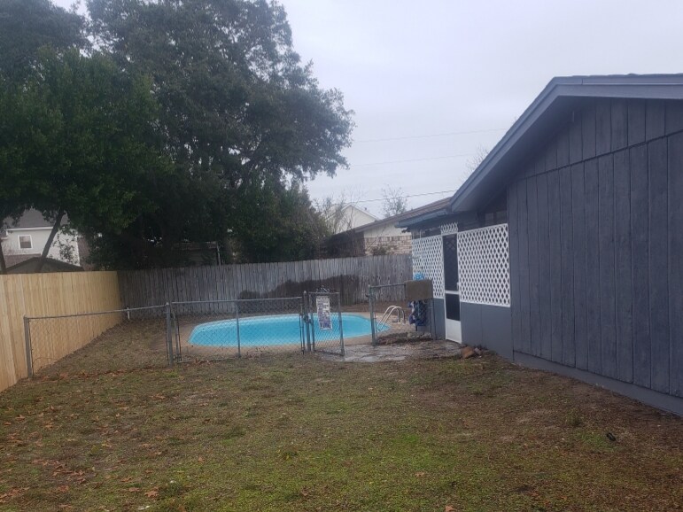 Building Photo - 21 11th St