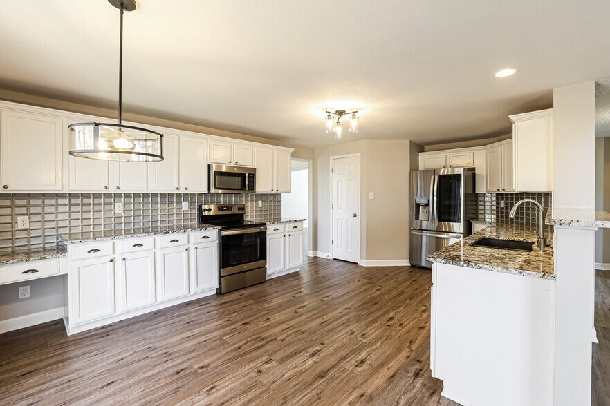 Building Photo - 13538 Raritan Way