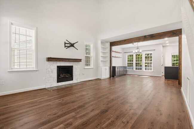Building Photo - 8626 Carileph Ct