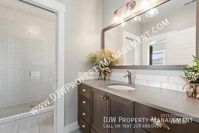 Building Photo - 10979 W Leilani Dr