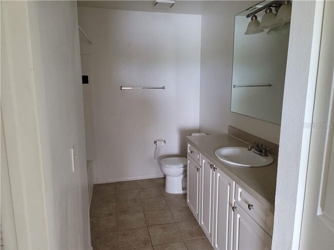 Building Photo - The Gables at Lakeside 2/2