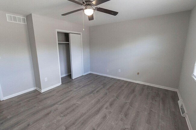 Building Photo - 1219 Player Pl