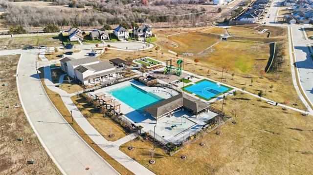 Building Photo - 609 Clover Crk Dr