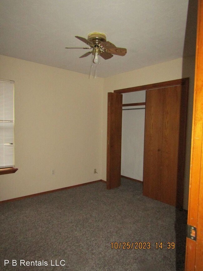 Building Photo - 2 br, 1 bath House - 401 NW 6th Street, Apt B