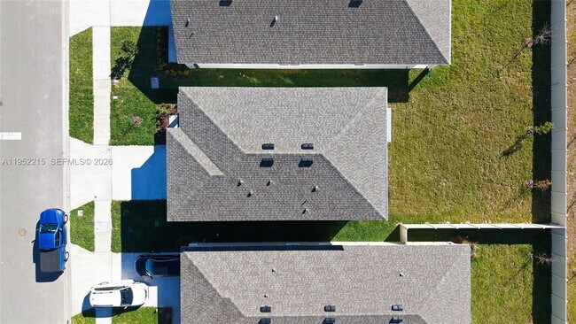 Building Photo - 10583 Gentle Rain Dr