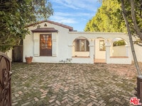 Building Photo - 449 N Sweetzer Ave