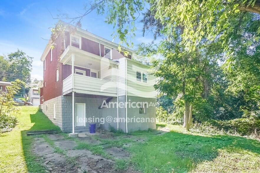 Building Photo - 803 Eathan Ave