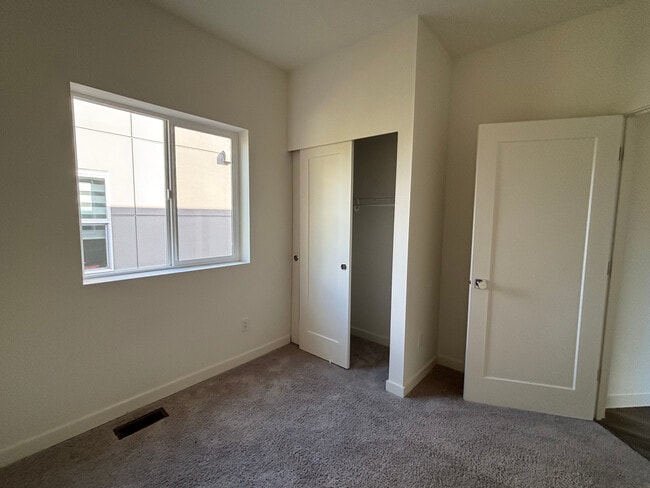 Building Photo - 18526 Wallingford Ave N