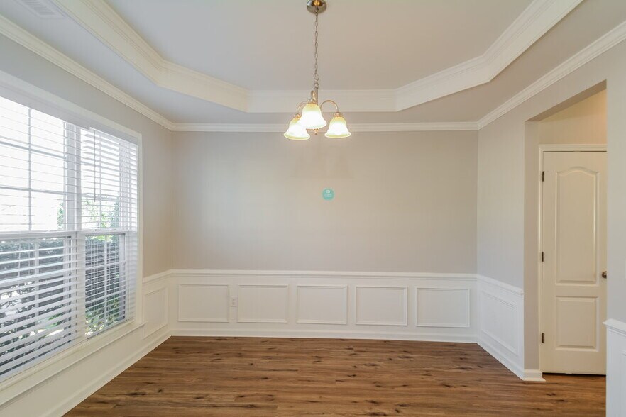 Building Photo - 12513 Honeychurch St