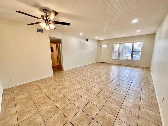 Building Photo - 2073 Denmark St