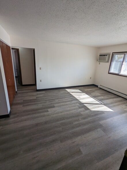 Building Photo - 3260 9th St