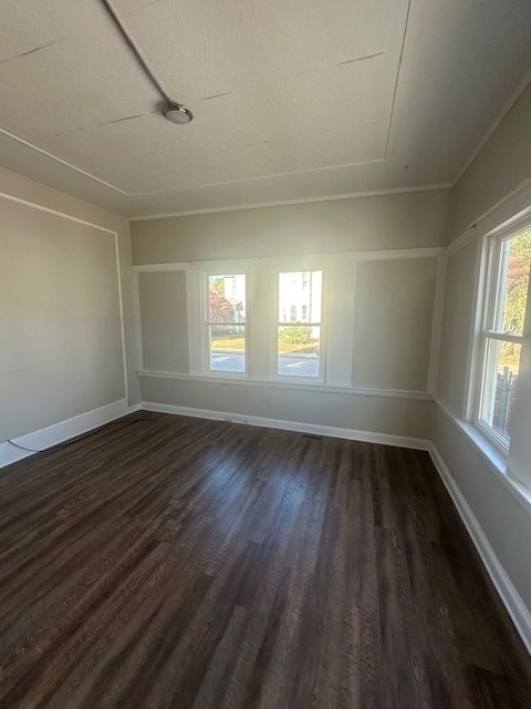 Building Photo - 227 E Walnut St