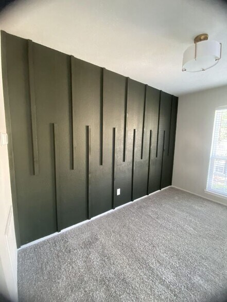 Building Photo - 6410 Del Monte Dr