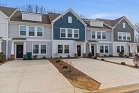 Building Photo - Beautiful 3 Bedroom 2.5 Bath Townhome in East Main Meadows