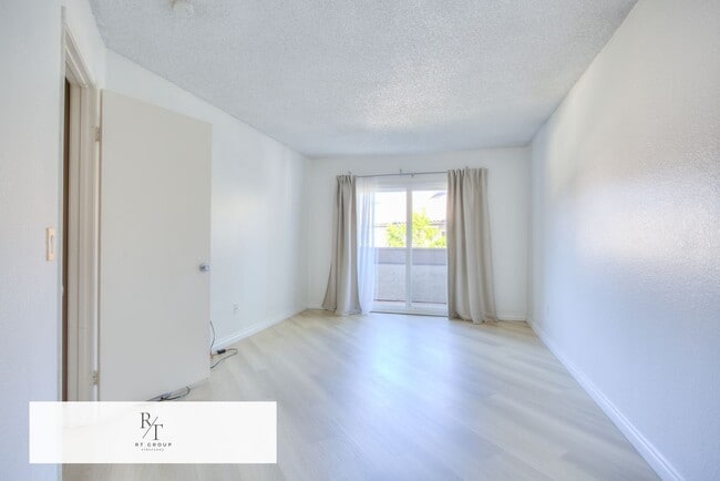 Building Photo - Phillips Ranch-Fully Updated 2-Bed, 2.5-Bath Home – Pomona Unified School District