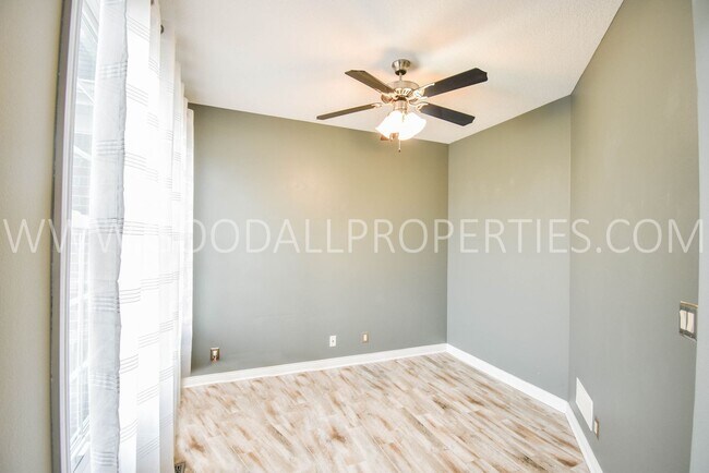 Building Photo - 4 Bedroom 4 Bath Executive Home in West Des Moines with a fenced in yard and a 3-car garage