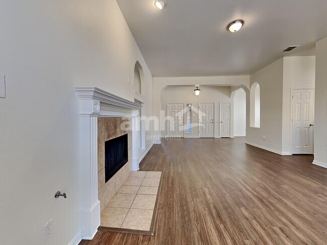 Building Photo - 2814 Cheshire Way